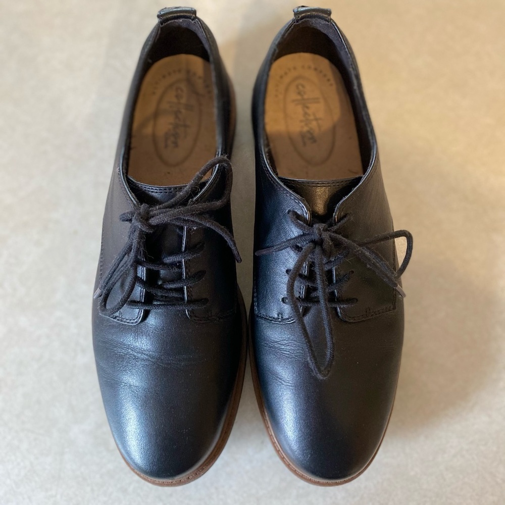 Women’s Clark’s oxfords